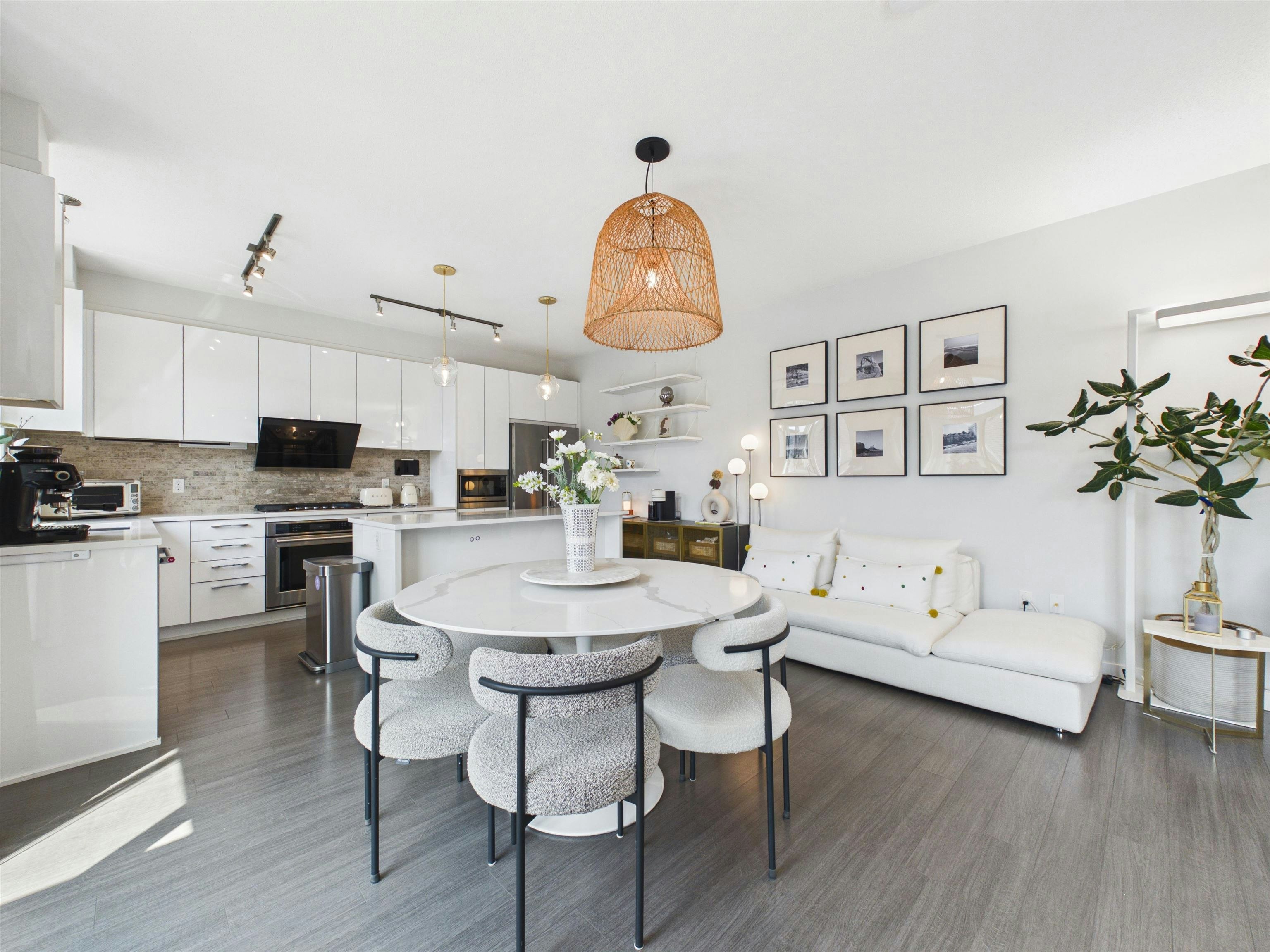 50-3500 Burke Village Prm, Coquitlam, BC, V3E 0N2