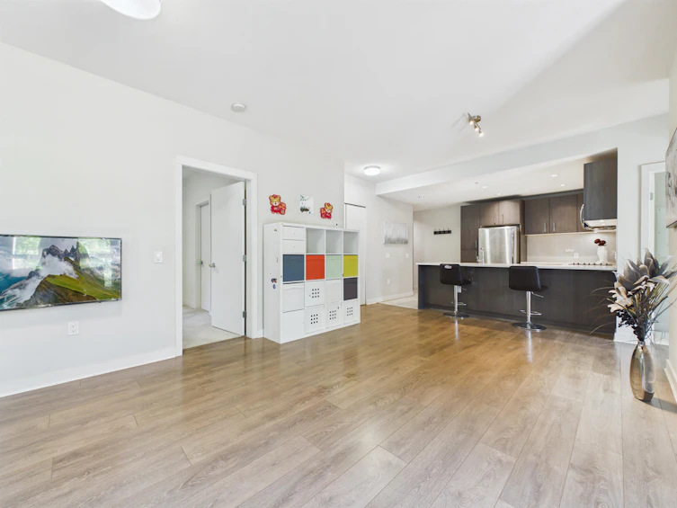 213-5983 Gray Avenue, Vancouver, BC, V6S 0G8 - 11