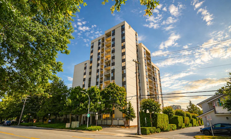 604-7100 Gilbert Road