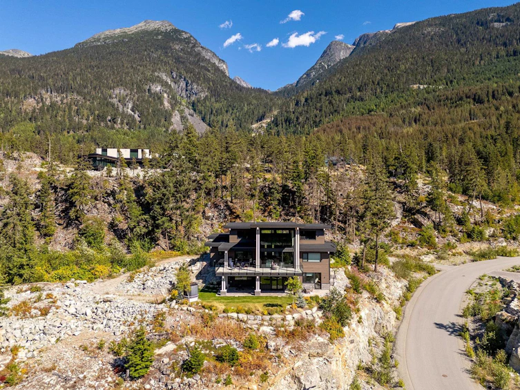 9292 Steller's Way, Whistler, BC, V8E 1M1 - 36