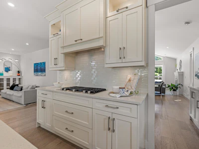 1571 136 Street - 4