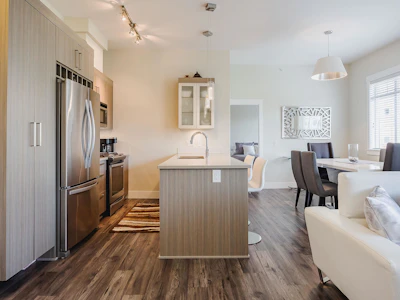 409-22327 River Road - 3
