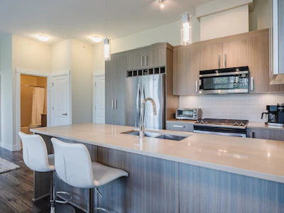 409-22327 River Road - 5