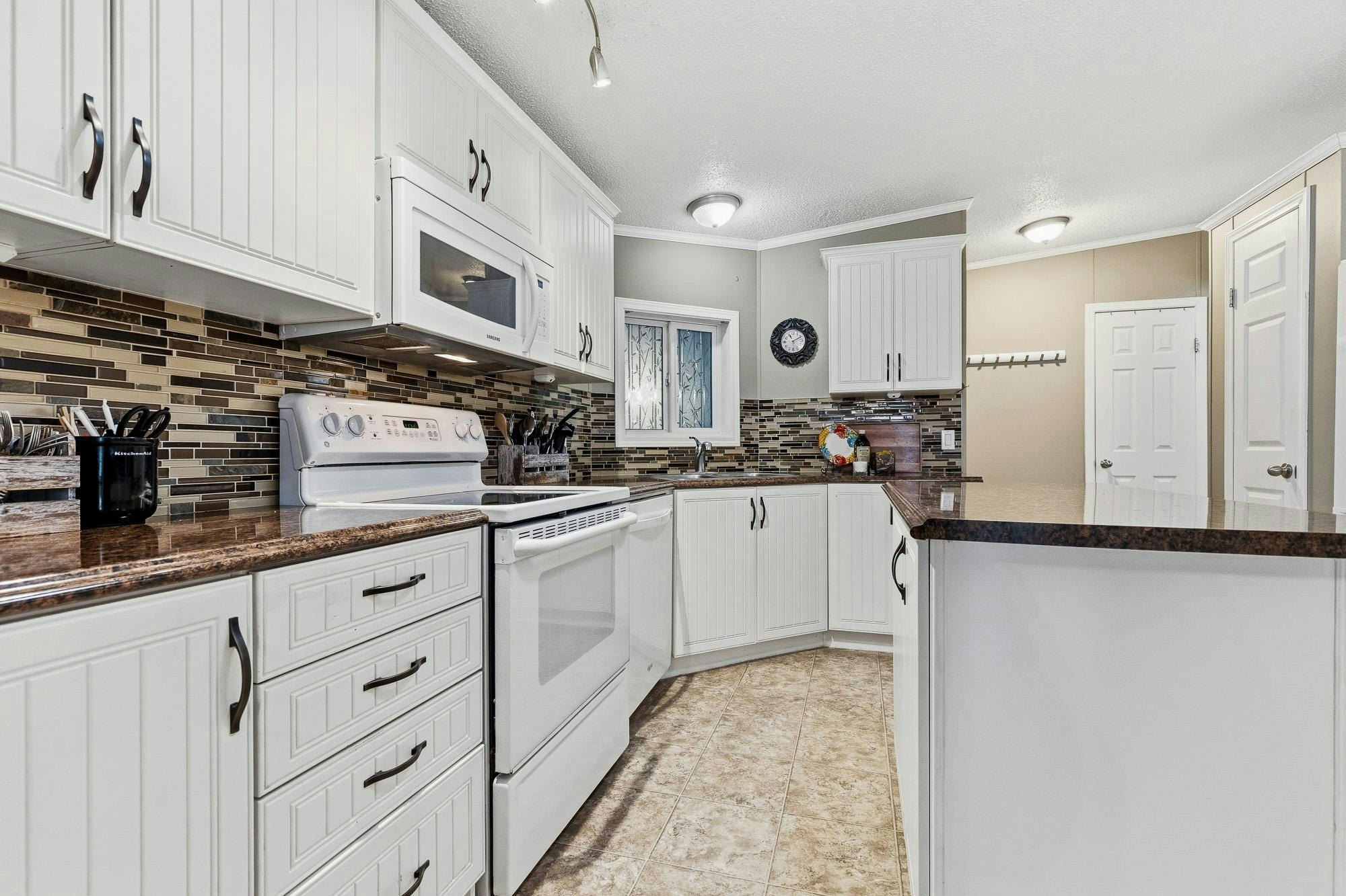 11-44565 Monte Vista Drive, Chilliwack, BC, V2R 5Y4 - 8