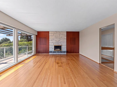 1850 Rosebery Avenue - 5