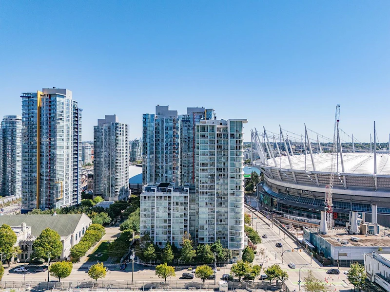 607 - 161 W Georgia Street, Vancouver BC V6B 0K9