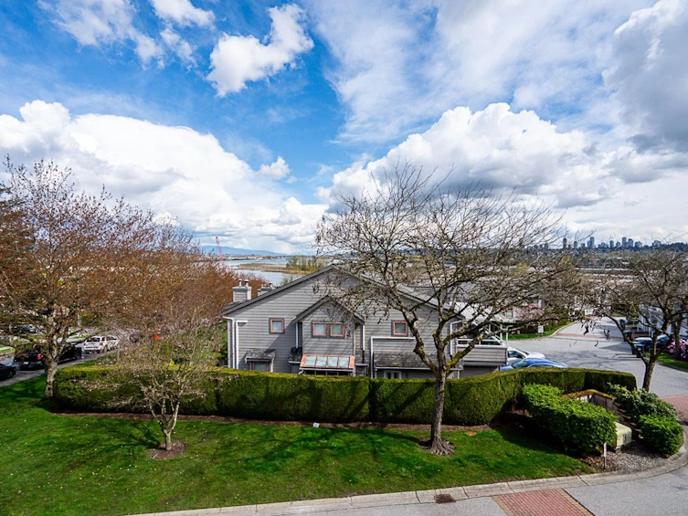 55-323 Governors Court, New Westminster, BC, V3L 5S6 - 22