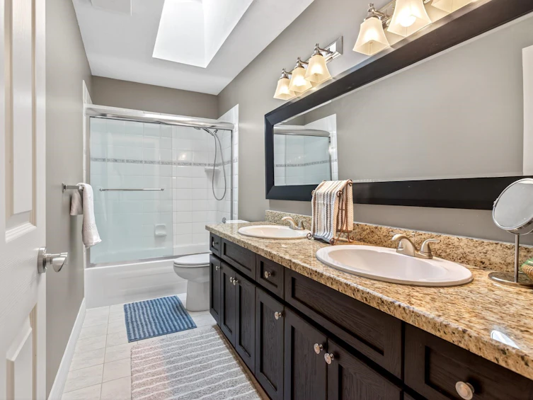1671 Mallard Court, Coquitlam, BC, V3E 3C7 - 28