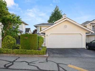 81-8737 212 Street - 3