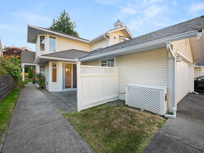 81-8737 212 Street - 4