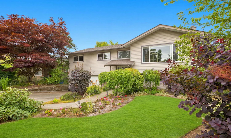 15467 Poplar Drive