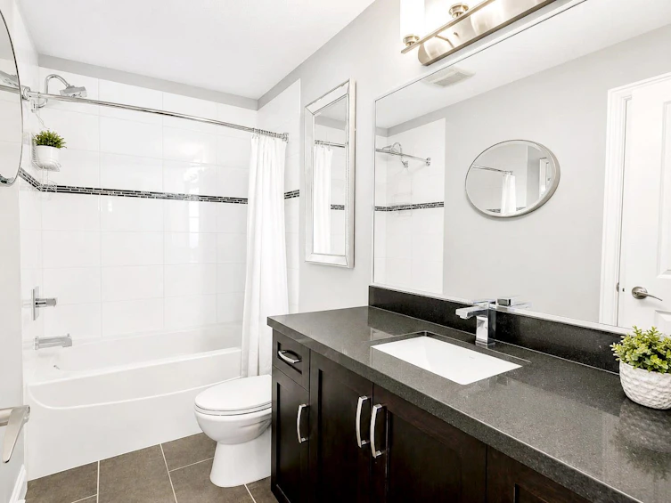 213-11882 226th Street, Maple Ridge, BC, V2X 9C7 - 11