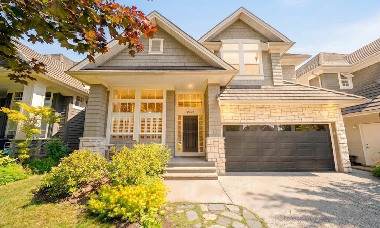 3528 Rosemary Heights Crescent
