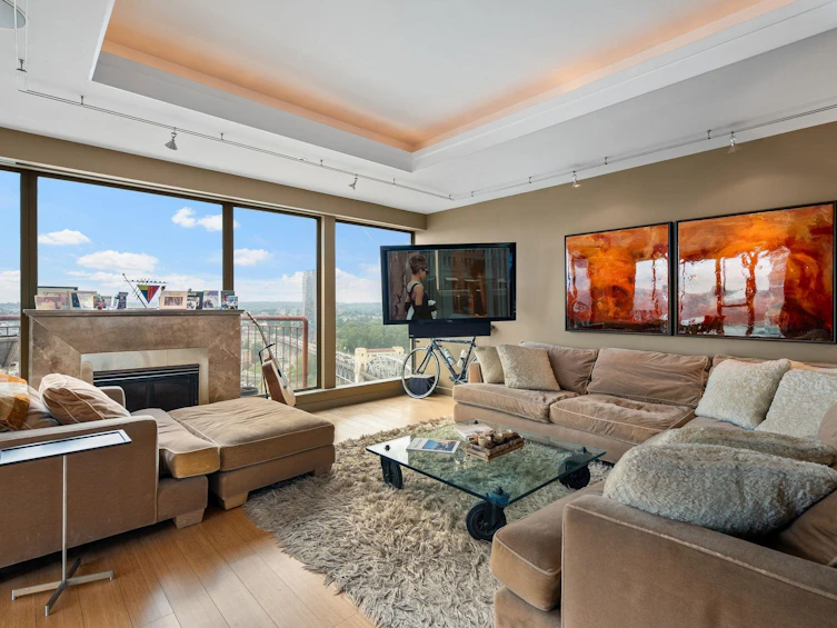 2302-1000 Beach Avenue, Vancouver, BC, V6E 4M2 - 4