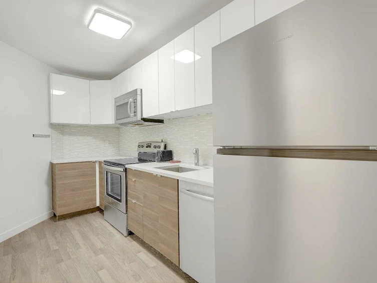 208-1106 Pacific Street, Vancouver, BC, V6E 1T4 - 8