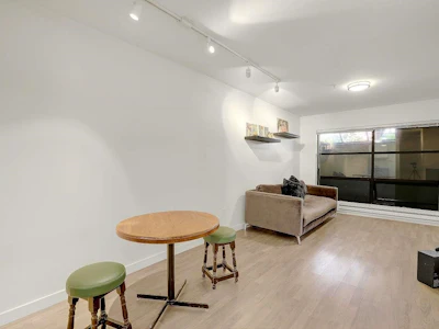 208-1106 Pacific Street - 2
