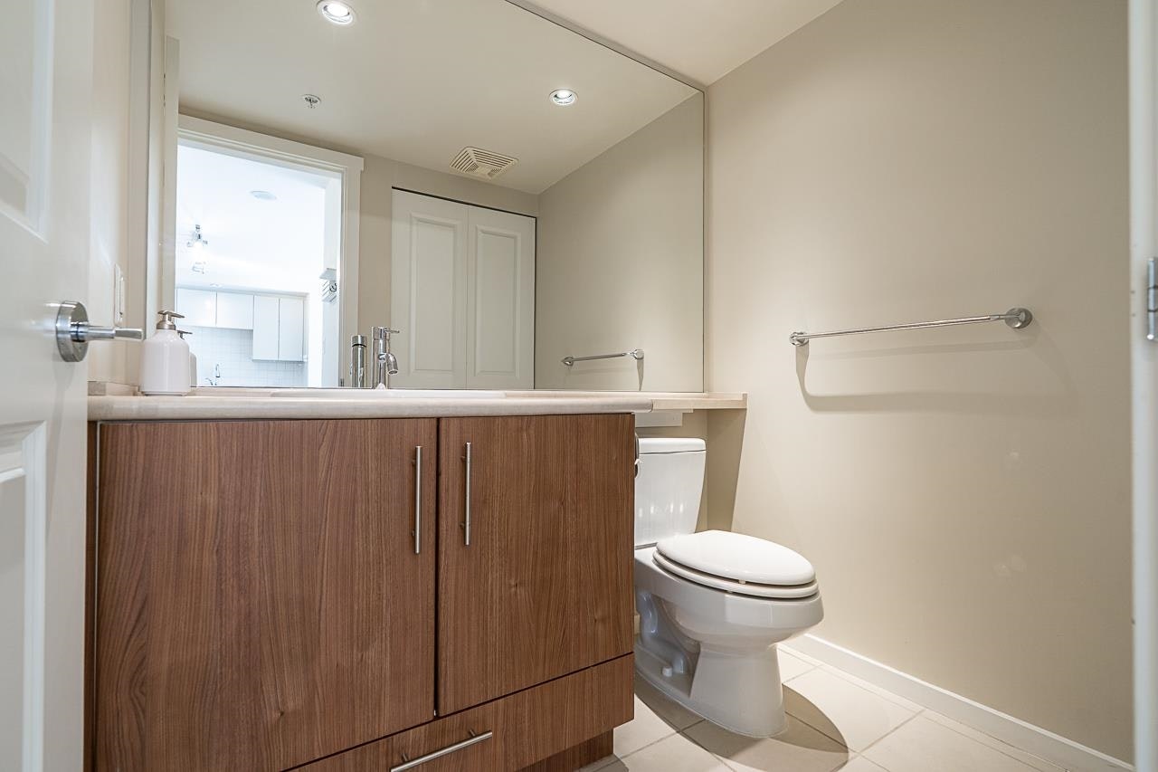 2708-2289 Yukon Crescent, Burnaby, BC, V5C 0B2 - 26