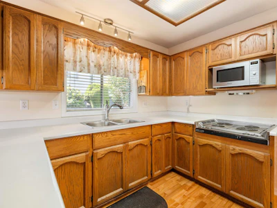 23-32615 Murray Avenue - 3