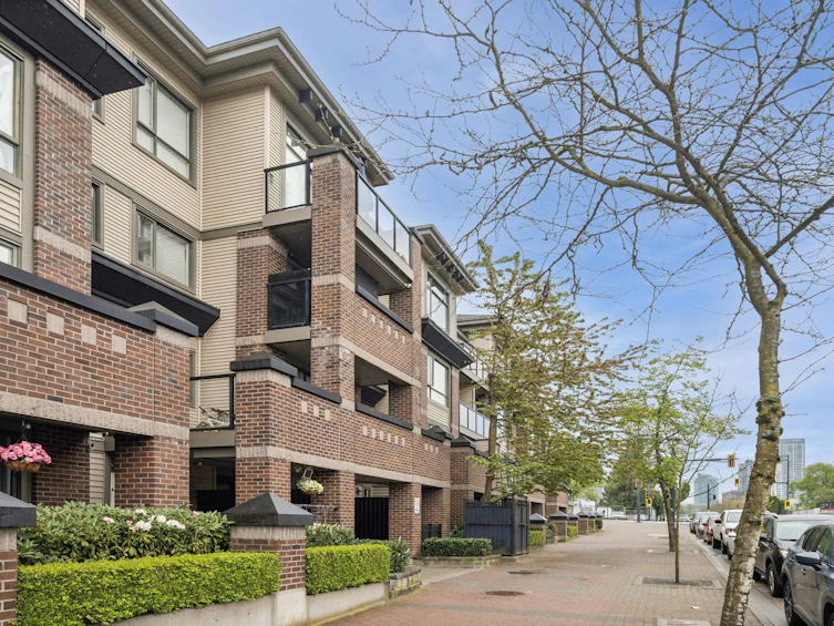 111-10822 City Parkway, Surrey, BC, V3T 0C2 - 17