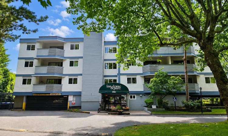123-8700 Ackroyd Road