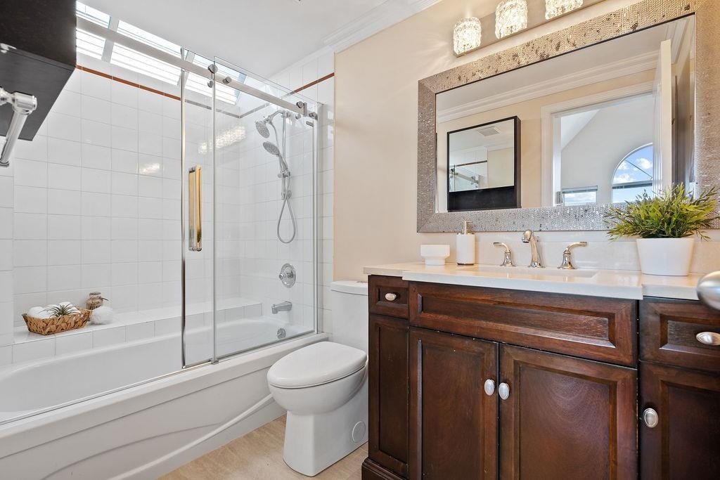1-230 E Keith Road, North Vancouver, BC, V7L 1V5 - 14