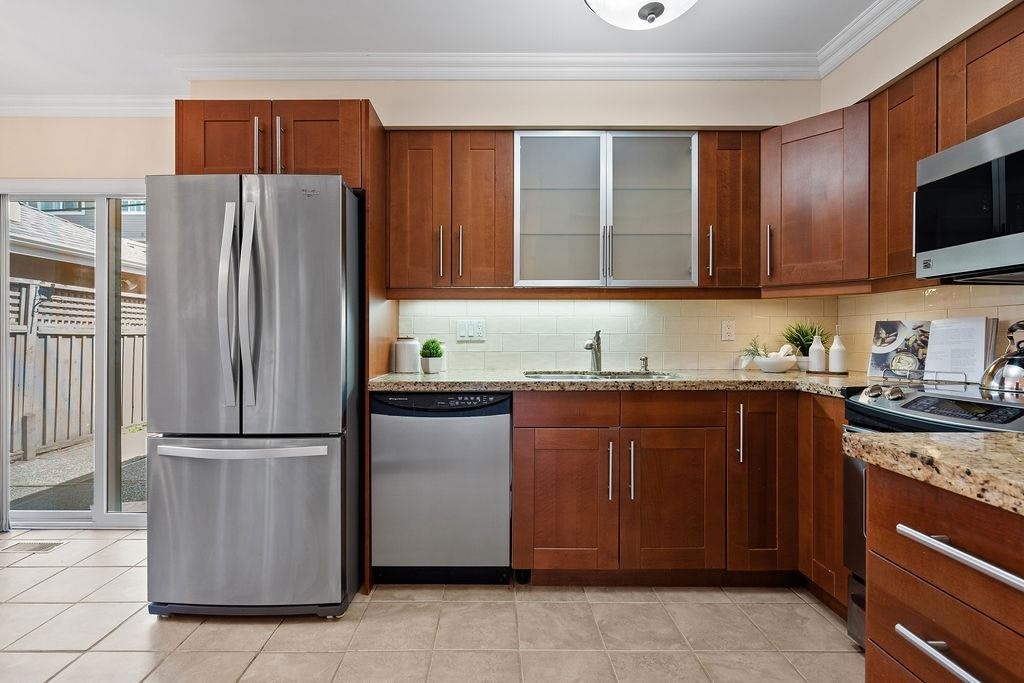 1-230 E Keith Road, North Vancouver, BC, V7L 1V5 - 6
