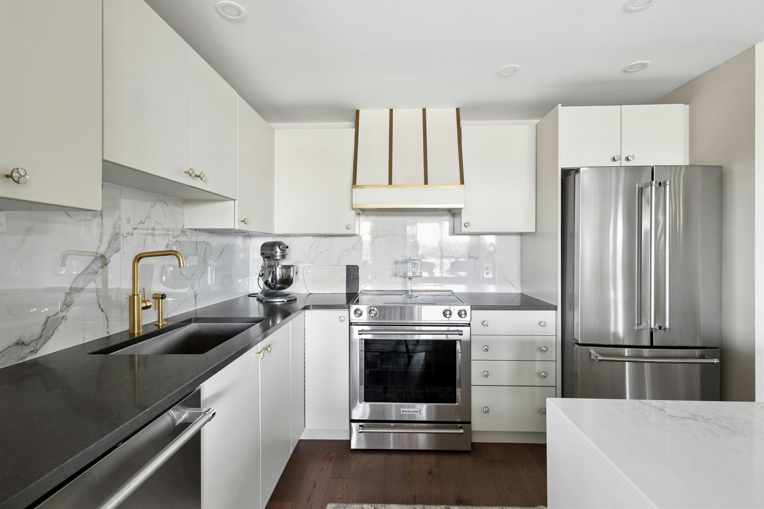 1204-5611 Goring Street, Burnaby, BC, V5B 0A3 - 7
