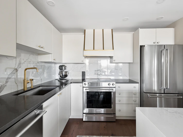 1204-5611 Goring Street, Burnaby, BC, V5B 0A3 - 7