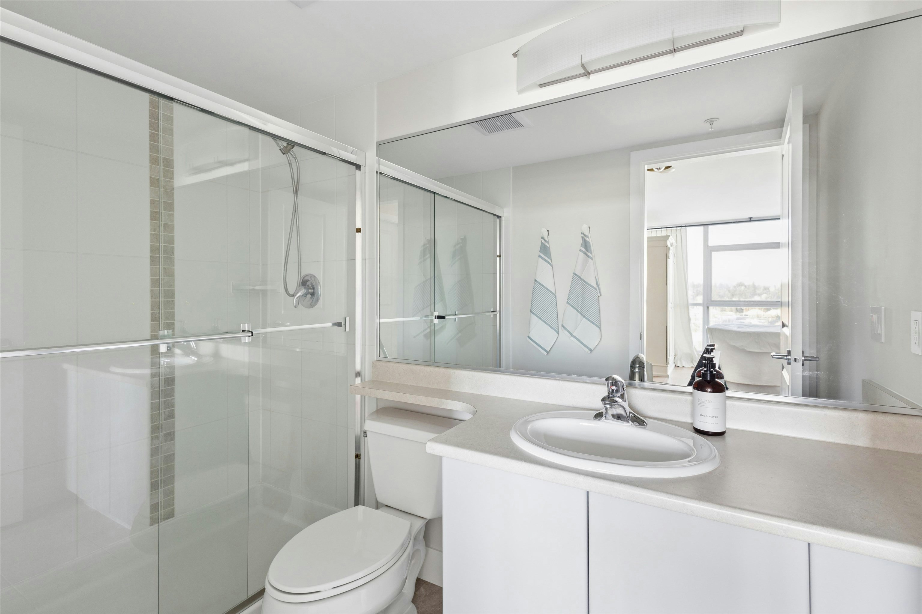 1204-5611 Goring Street, Burnaby, BC, V5B 0A3 - 22