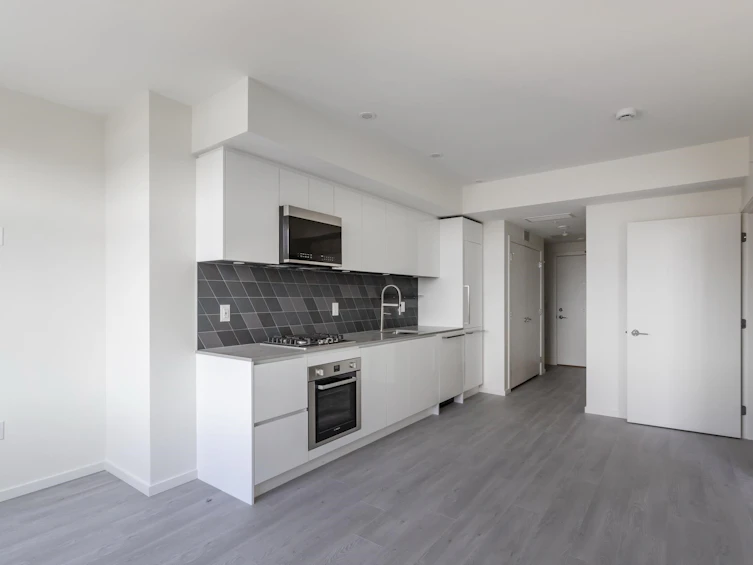 405-3264 Vanness Avenue, Vancouver, BC, V5R 4V3 - 9