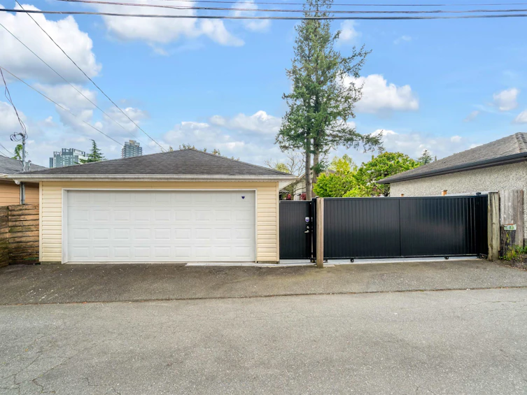 727 W 66th Avenue, Vancouver, BC, V6P 2R4 - 6
