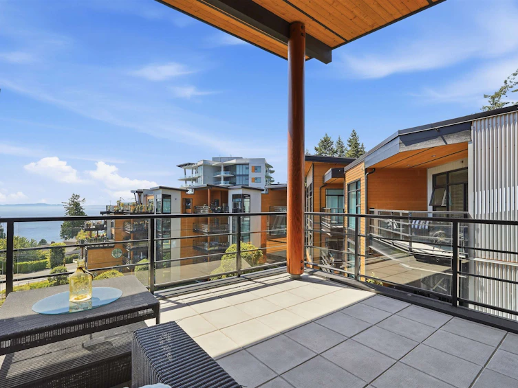 PH512-14855 Thrift Avenue, Surrey, BC, V4B 2J6 - 3