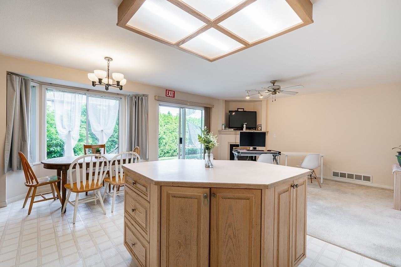 16355 108a Avenue, Surrey, BC, V4N 1N8 - 11