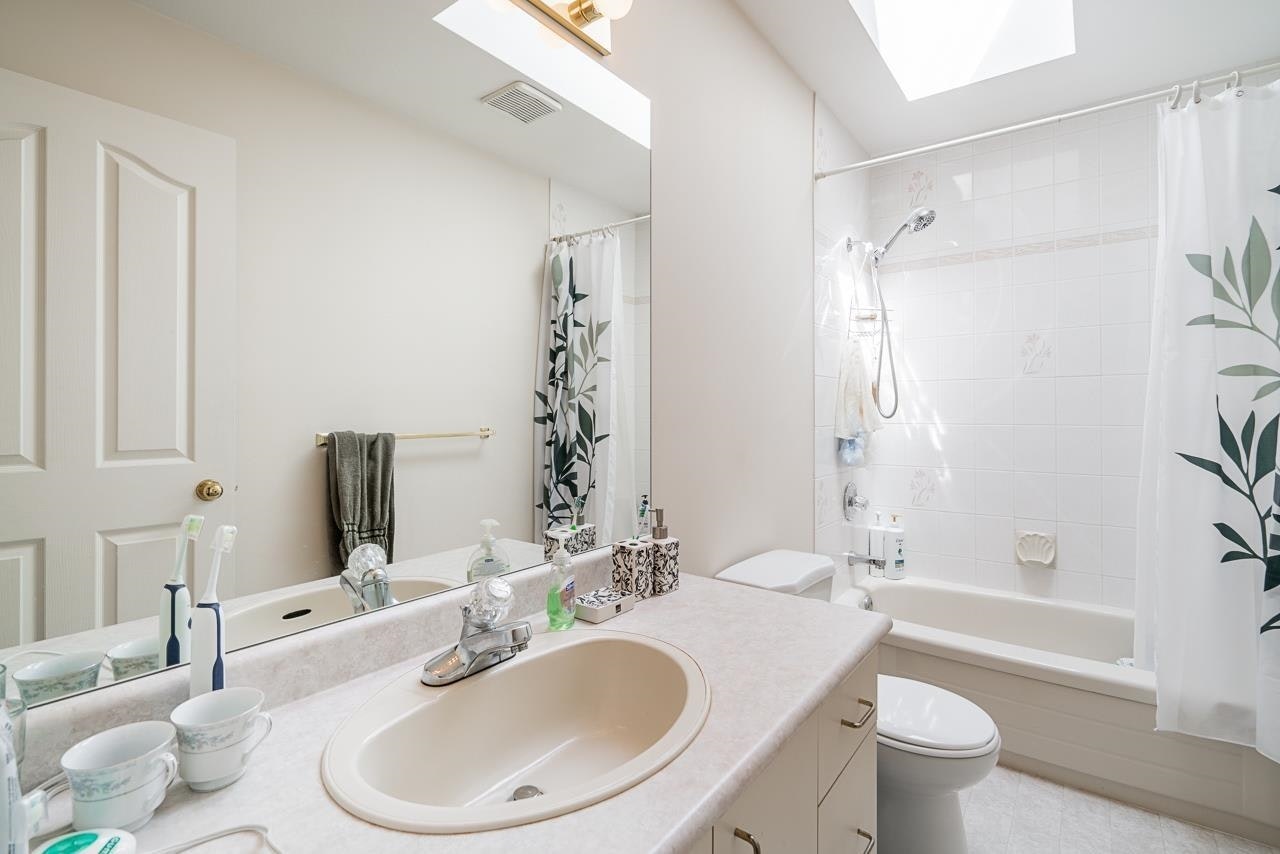 16355 108a Avenue, Surrey, BC, V4N 1N8 - 20