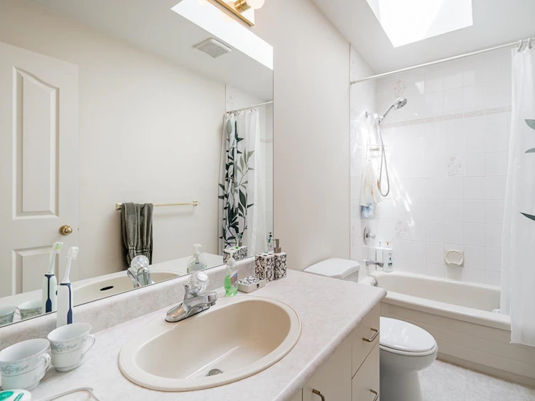 16355 108a Avenue, Surrey, BC, V4N 1N8 - 20