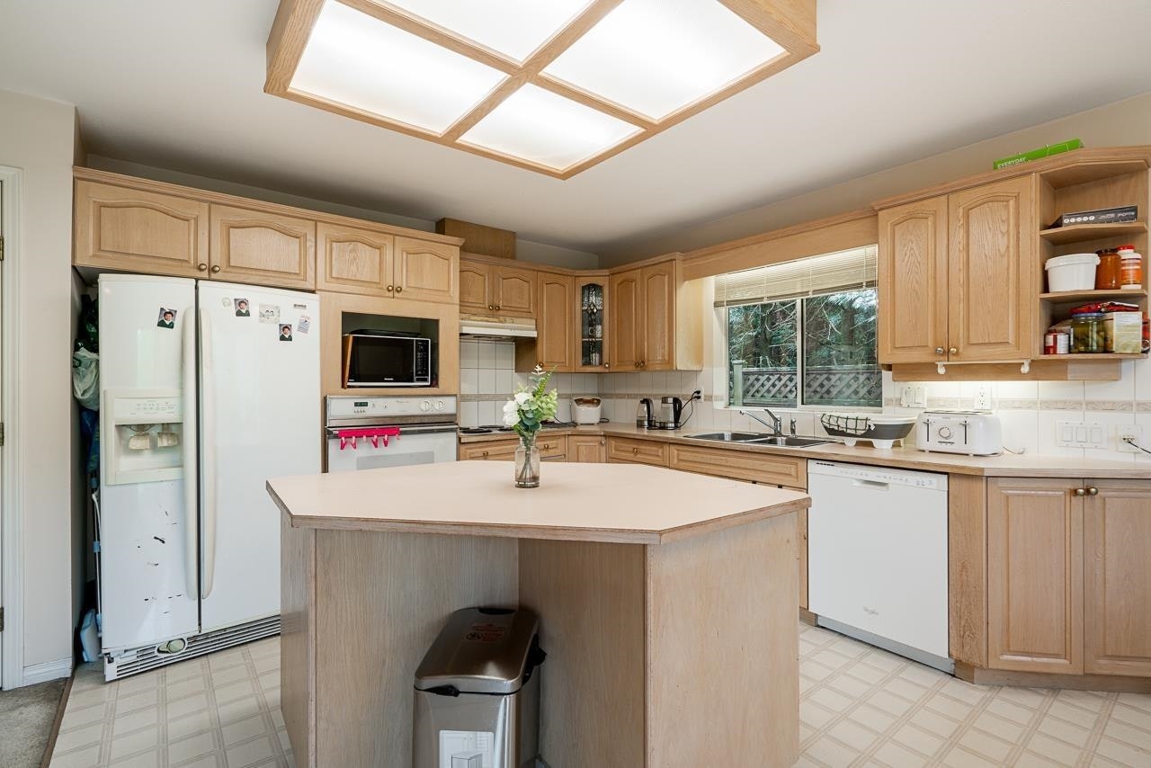 16355 108a Avenue, Surrey, BC, V4N 1N8 - 10