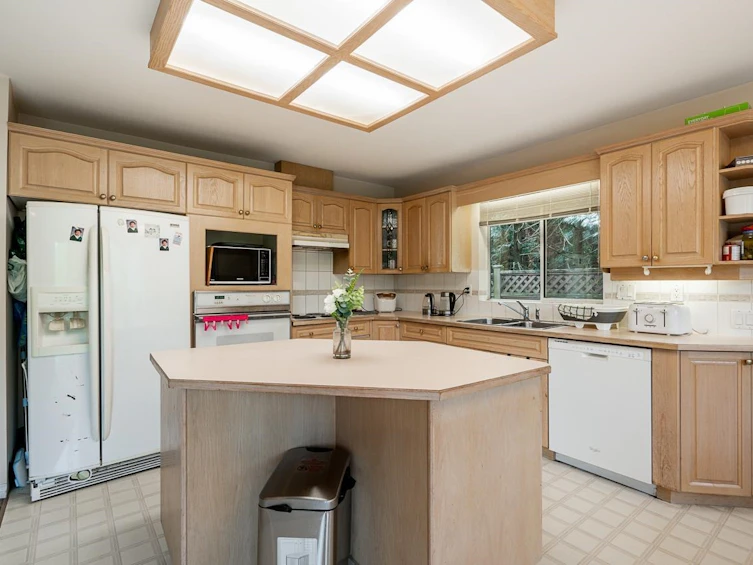 16355 108a Avenue, Surrey, BC, V4N 1N8 - 10