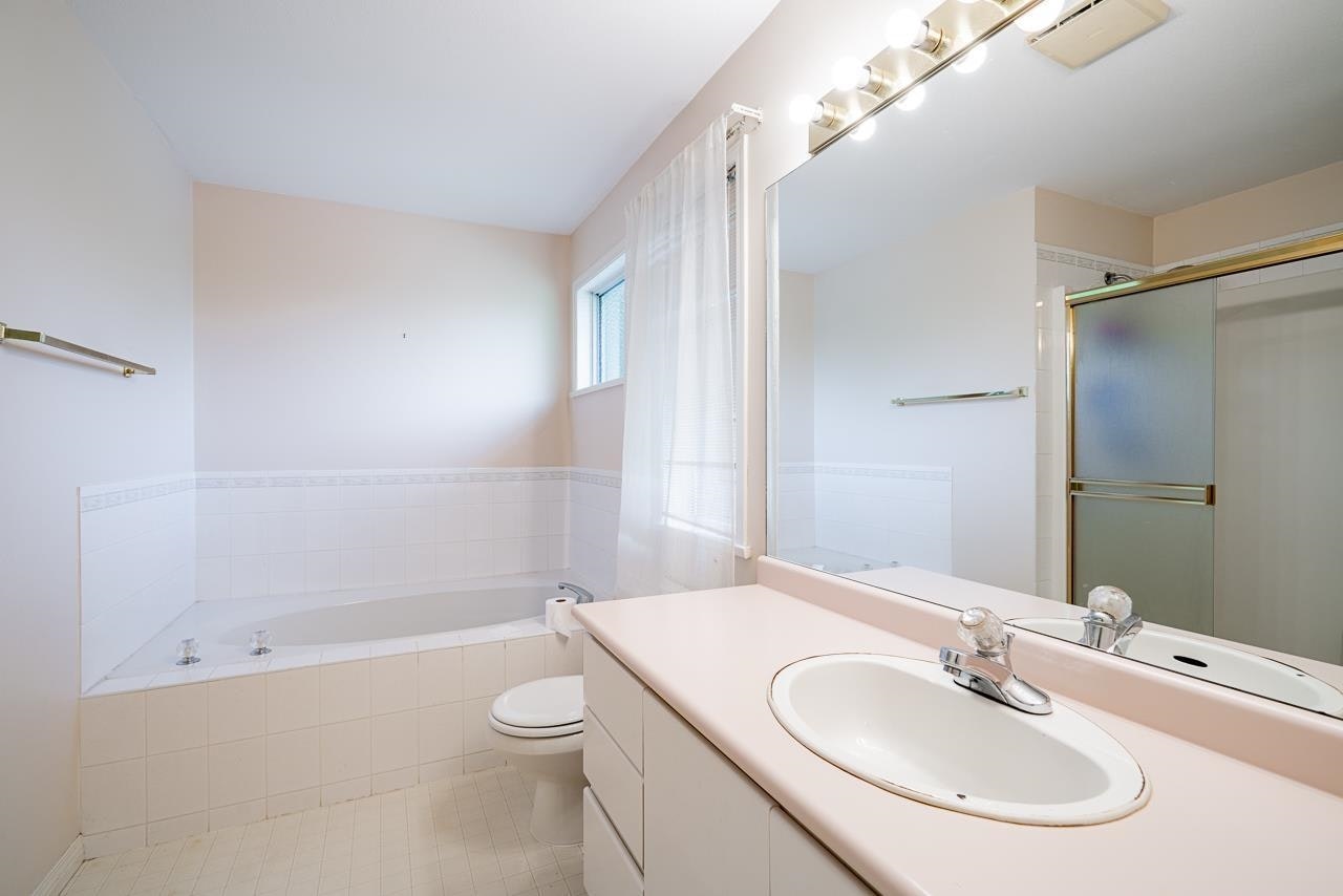 16355 108a Avenue, Surrey, BC, V4N 1N8 - 21
