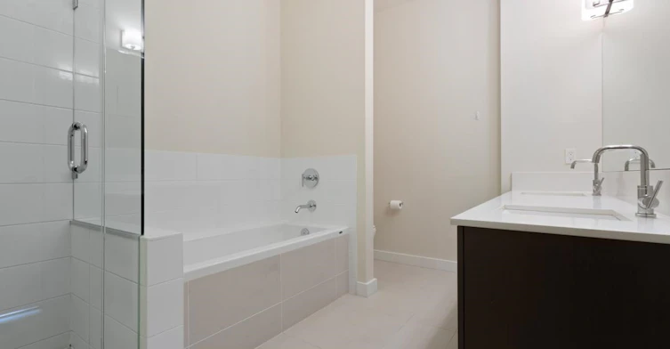 2207-1618 Quebec Street, Vancouver, BC, V6A 0C5 - 26