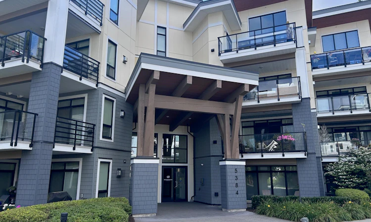 112-5384 Tyee Lane