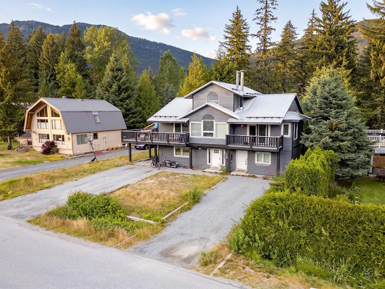 6447 Balsam Way, Whistler, BC, V8E 0C5 - 5