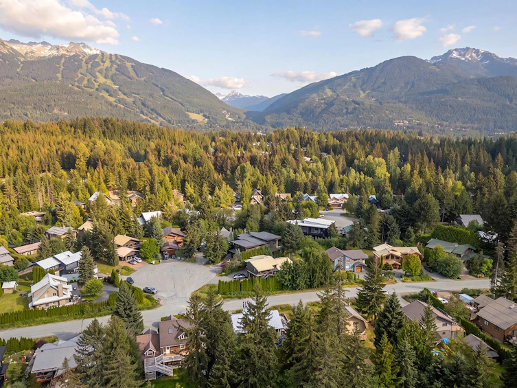 6447 Balsam Way, Whistler, BC, V8E 0C5 - 16