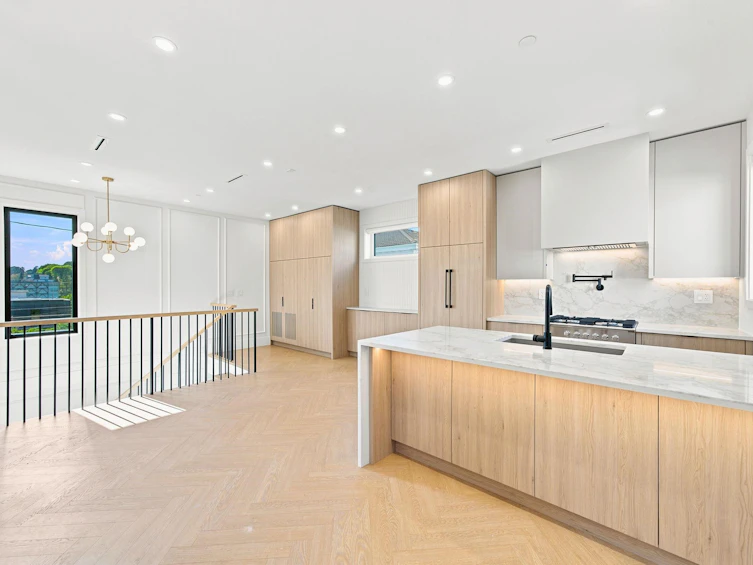 3-646 E 23rd Avenue, Vancouver, BC, V5V 1X8 - 3