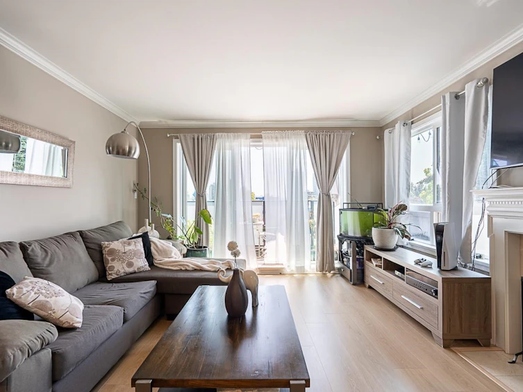 313-1830 E Southmere Crescent, Surrey, BC, V4A 9C2 - 2