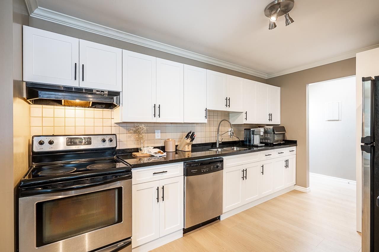 313-1830 E Southmere Crescent, Surrey, BC, V4A 9C2 - 7