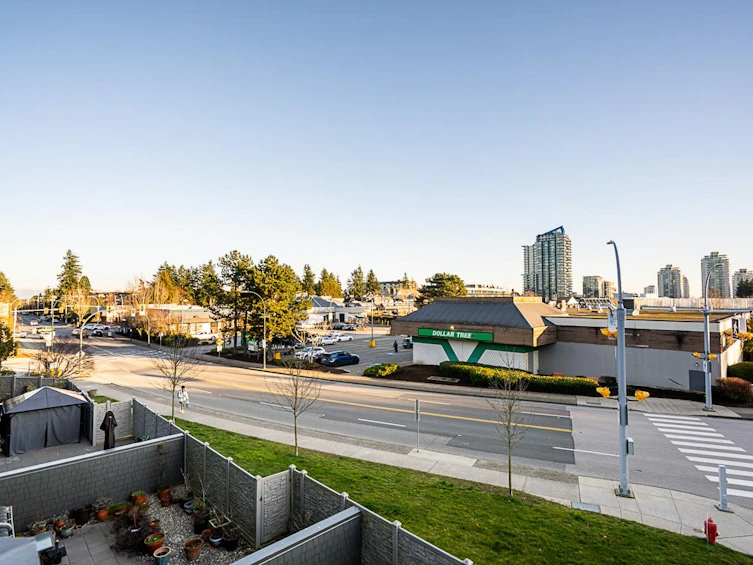 313-1830 E Southmere Crescent, Surrey, BC, V4A 9C2 - 35