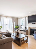 313 1830 E Southmere Crescent