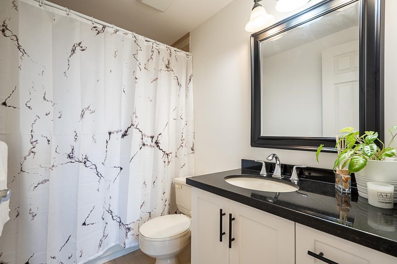 313-1830 E Southmere Crescent, Surrey, BC, V4A 9C2 - 25