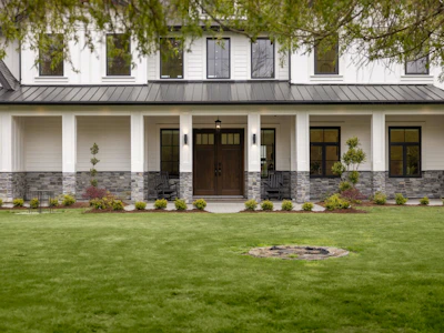 1-606 202 Street - 2