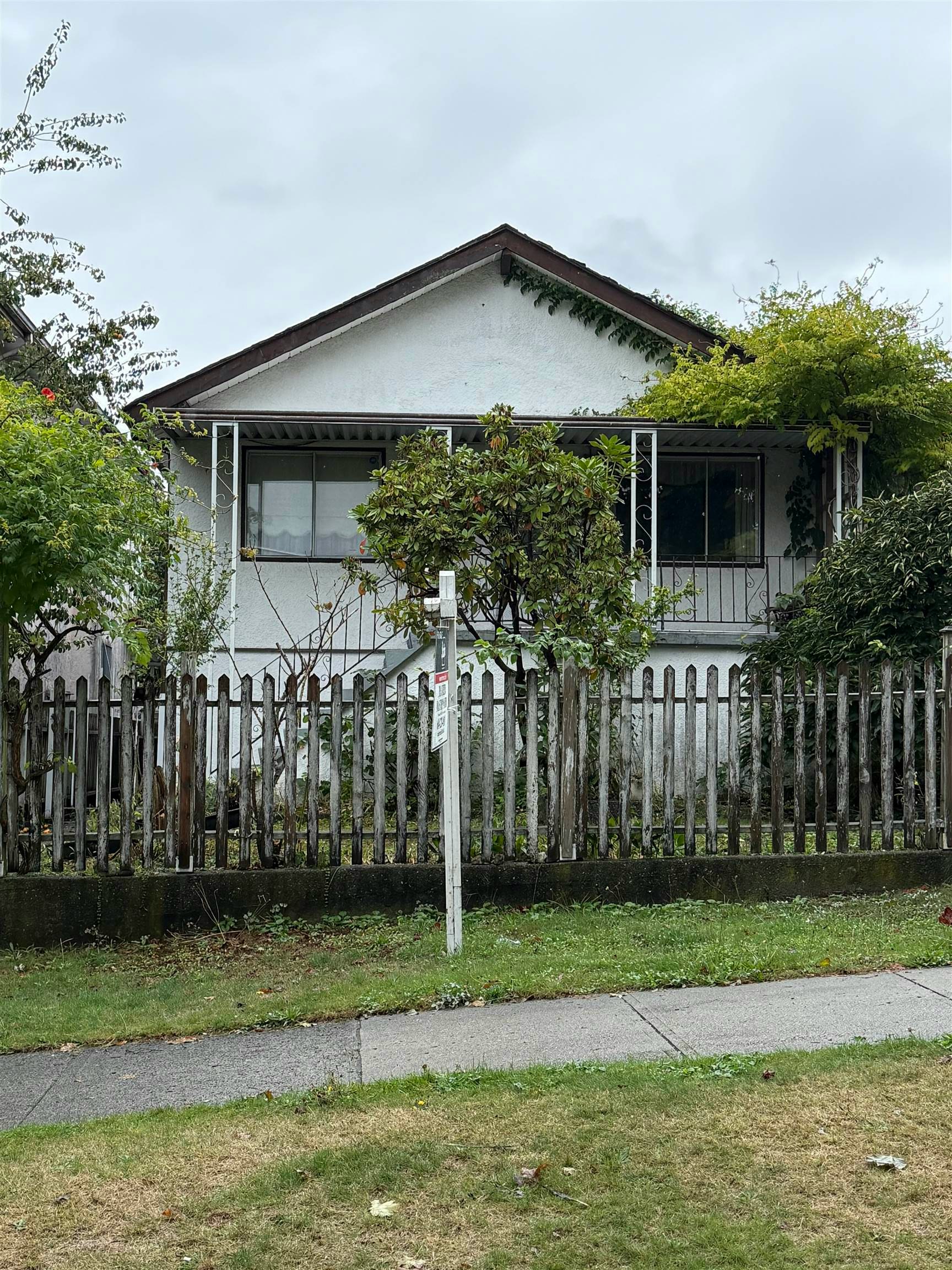 3409 E Pender Street, Vancouver, BC, V5K 2C9